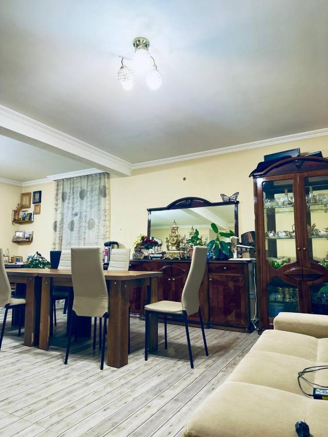 Tetne Qor Guesthouse Mestia Eksteriør billede